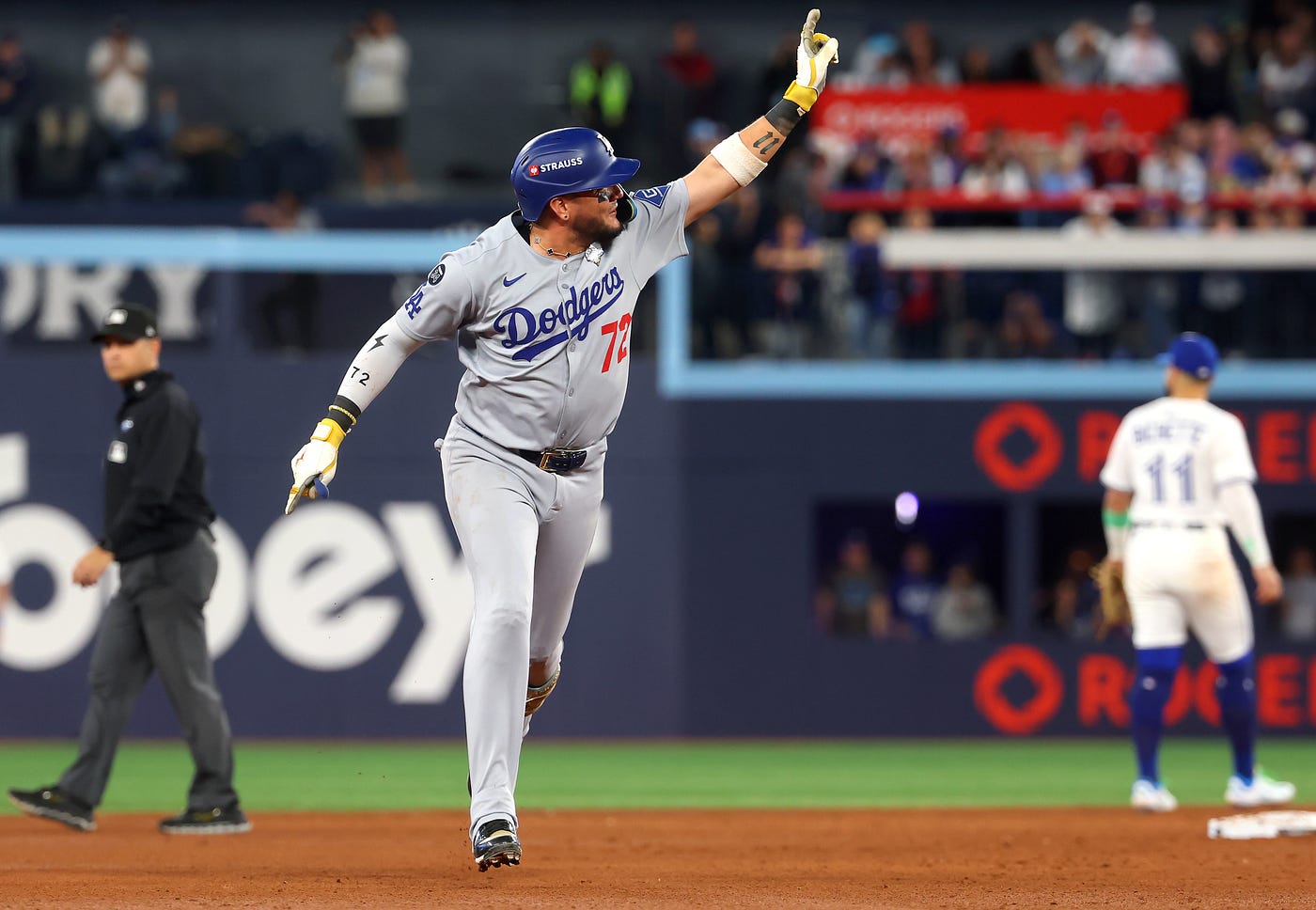 Miguel Rojas conecta el jonrón clave del Juego 7.